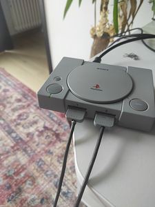 Sony playstation classic and sega mega drive mini (1 foto / 3)