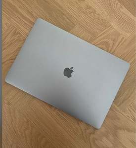 Продается MacBook Pro 15" 2016, В ОТЛИЧНОМ СОСТОЯНИИ, с чеко (1 фото из 2)