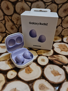 Samsung Galaxy Buds 2, Lavendel, Lilla (1 foto / 2)