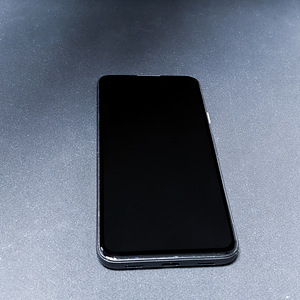Google Pixel 4a 128GB (Just Black) (4 foto / 4)