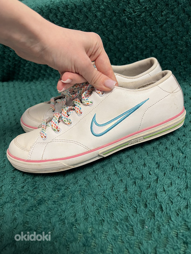Женские кроссовки Nike 38 размер (фото #1)