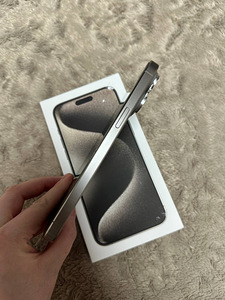 iPhone 15 pro max 256gb natural titan (6 foto / 9)
