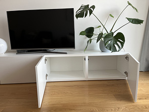 IKEA BESTÅ riiulid (Broneeritud) (2 foto / 4)