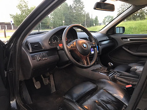 BMW 320d 6k мануал (6 фото из 8)