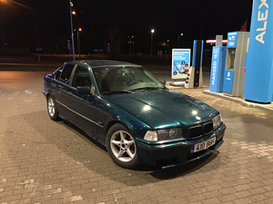 BMW 316i (1 фото из 6)