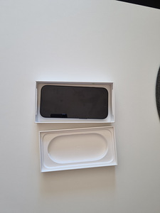 iPhone 16 pro 256gb (2 foto / 3)