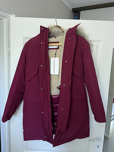 Müüa Calvin Klein parka (1 foto / 5)