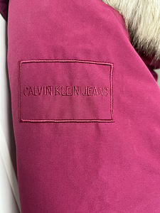 Müüa Calvin Klein parka (3 foto / 5)