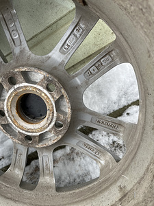Шины Bridgestone м+с на дисках autec (2 фото из 6)