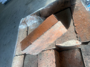 Punased ahju tellised kasutatud 250x120x65mm (3 foto / 4)