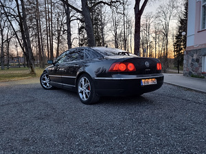 Volkswagen Phaeton (3 foto / 8)