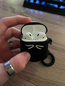 AirPods 1 gen (1 foto / 2)