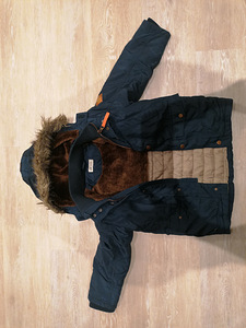 Зимняя куртка на мальчика nr 126 H&M