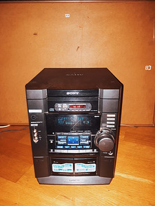 Sony HCD-RG290 185W (9 foto / 10)