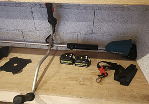Akutrimmer Makita DUR369AZ + 2tk 18V 5.0Ah akut (1 foto / 3)