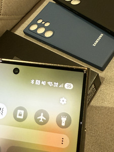 Samsung Galaxy S24 Ultra 512GB (7 foto / 8)