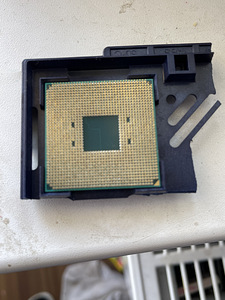 AMD Ryzen 5 4500 (2 фото из 2)