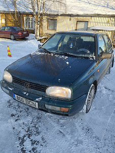 V:Vw Golf 3 (6 фото из 6)