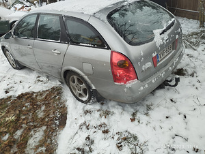 M/V Nissan Primera (4 foto / 7)