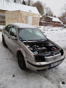 Vw Bora 1.9 74kw дизель (5 фото из 6)
