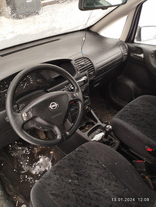 M/V Opel Zafira (2 foto / 6)