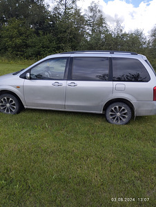 Mazda mpv Возможность обмена! (5 фото из 9)
