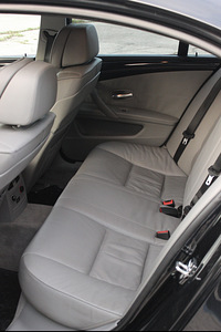 BMW E60 525i 3.0 Facelift 160kw (9 foto / 11)