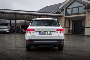Škoda Karoq 4x4 2.0D DSG (5 foto / 15)