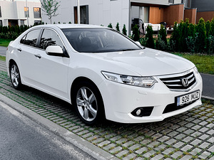 Honda Accord 2.0 115kW (2 foto / 10)