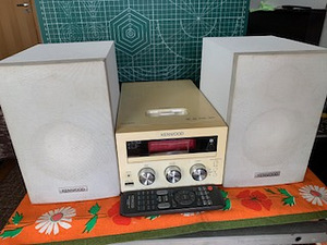 KENWOOD MINI COMPACT HI-FI SYSTEM (4 foto / 4)