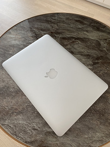Macbook Air 128GB 2014 RUS/SWE (2 foto / 3)