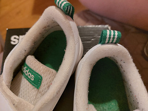 Adidas poiste tossud s 27 (sisetald 17,5cm) (3 foto / 6)