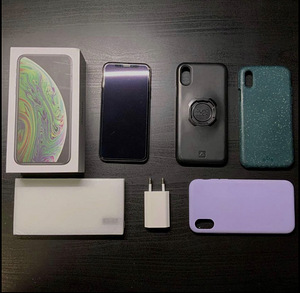 iPhone XS 256GB (1 foto / 3)
