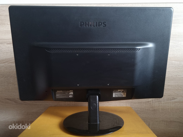 Монитор Philips 226V3L 21.5'' 1920x1080 Full HD 60Hz (фото #2)