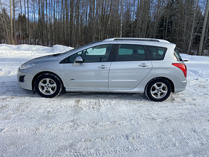Пежо 308 SW (5 фото из 9)