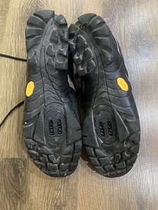 MTB rattakingad Scott 42 (Vibram) (6 foto / 7)