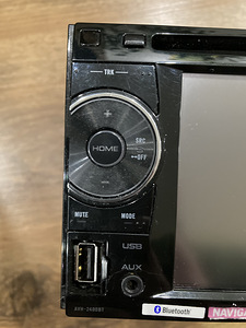 Automakk Pioneer AVH-2400BT (8 foto / 10)