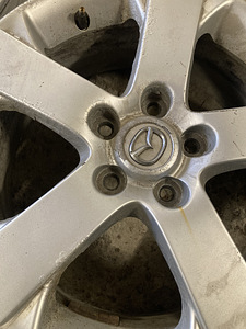 Mazda 17” Оригинальные литые диски (8 фото из 10)