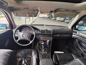 BMW 525D (4 фото из 5)