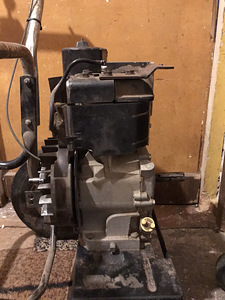 5hp briggs and stratton töömootor (2 foto / 4)