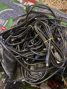 HDMI (2 фото из 2)