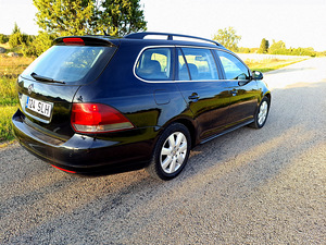 Volkswagen Golf 2.0 103kw 2010 Webasto (5 foto / 15)