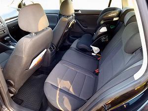 Volkswagen Golf 2.0 103kw 2010 Webasto (10 foto / 15)