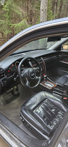Audi A8 D2 3.3TDI V8 (6 foto / 8)