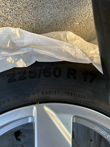 Шины + диски 225/60 R17 (5 фото из 8)