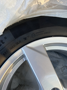 Шины + диски 225/60 R17 (8 фото из 8)