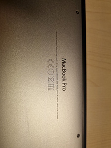 Macbook Pro (Retina, 15-Inch, Mid 2015) (6 foto / 10)