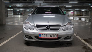 Mercedes-benz C180 Kompressor Coupe. 2004 aasta. (8 foto / 12)