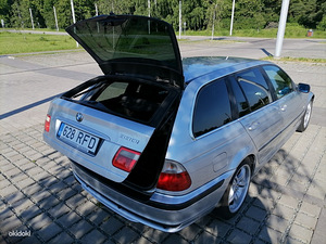 BMW 330i (6 фото из 12)