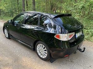 Subaru Impreza 4x4 (2 foto / 12)